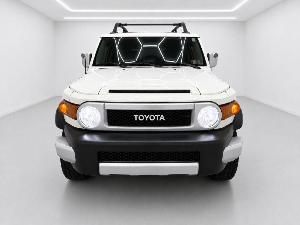 Toyota FJ Cruiser 4WD MT 2014