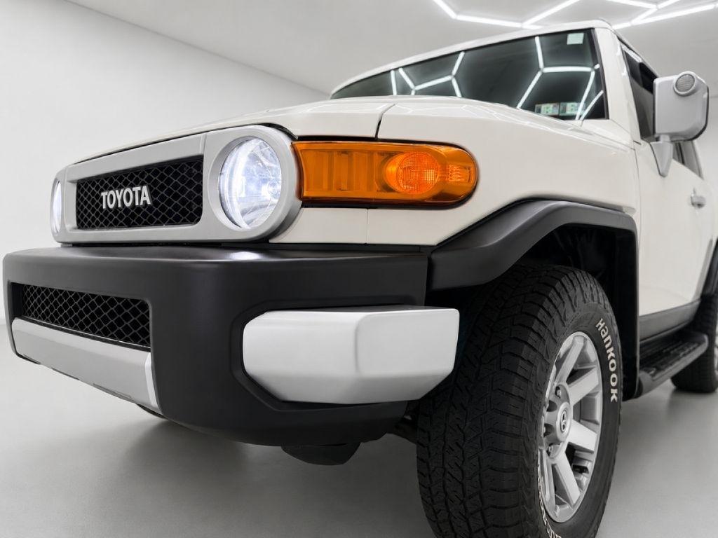 Toyota FJ Cruiser 4WD MT 2014