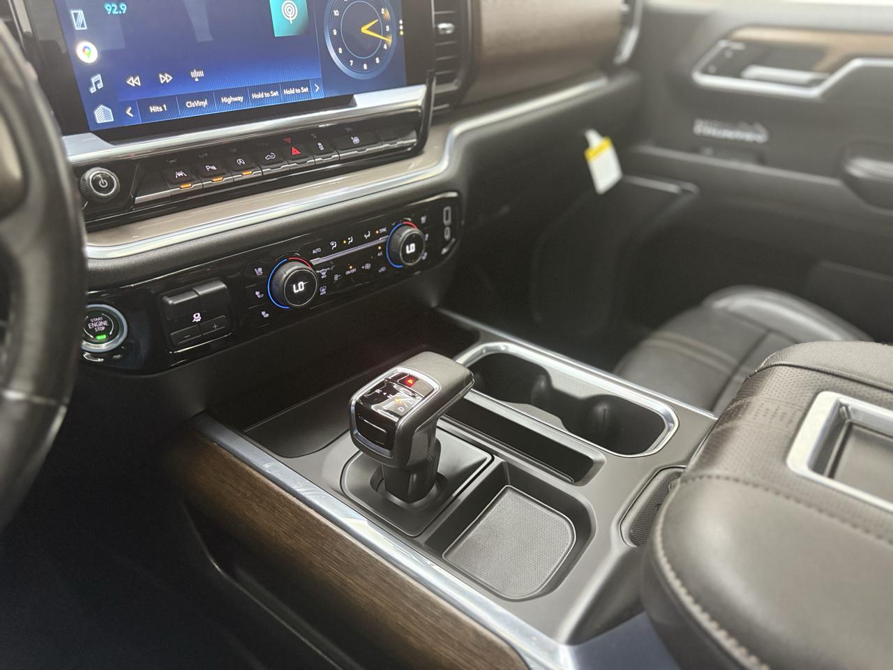 Chevrolet Silverado 1500 High Country Crew Cab 4WD 2022