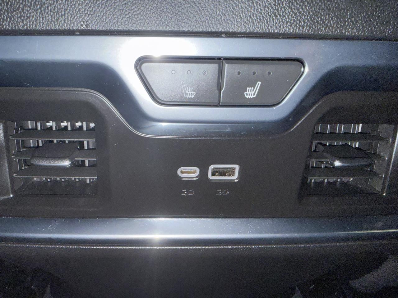 Chevrolet Silverado 1500 High Country Crew Cab 4WD 2022