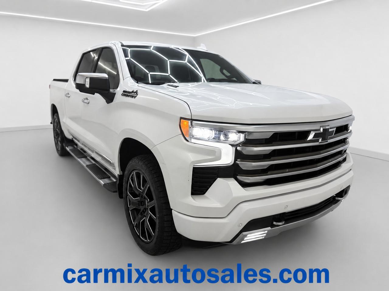 2022 Chevrolet Silverado 1500 High Country Crew Cab 4WD