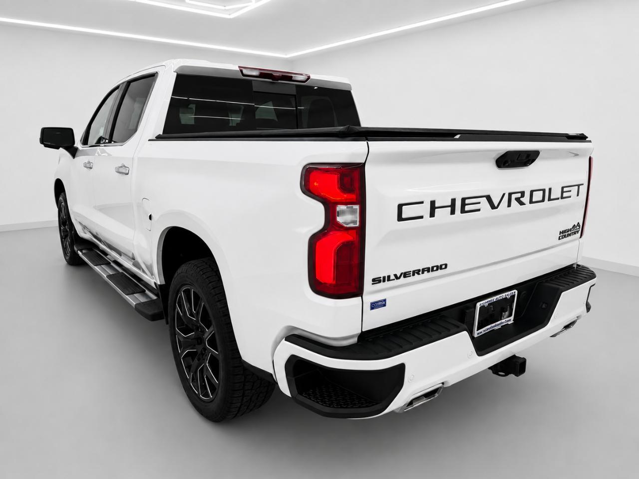Chevrolet Silverado 1500 High Country Crew Cab 4WD 2022