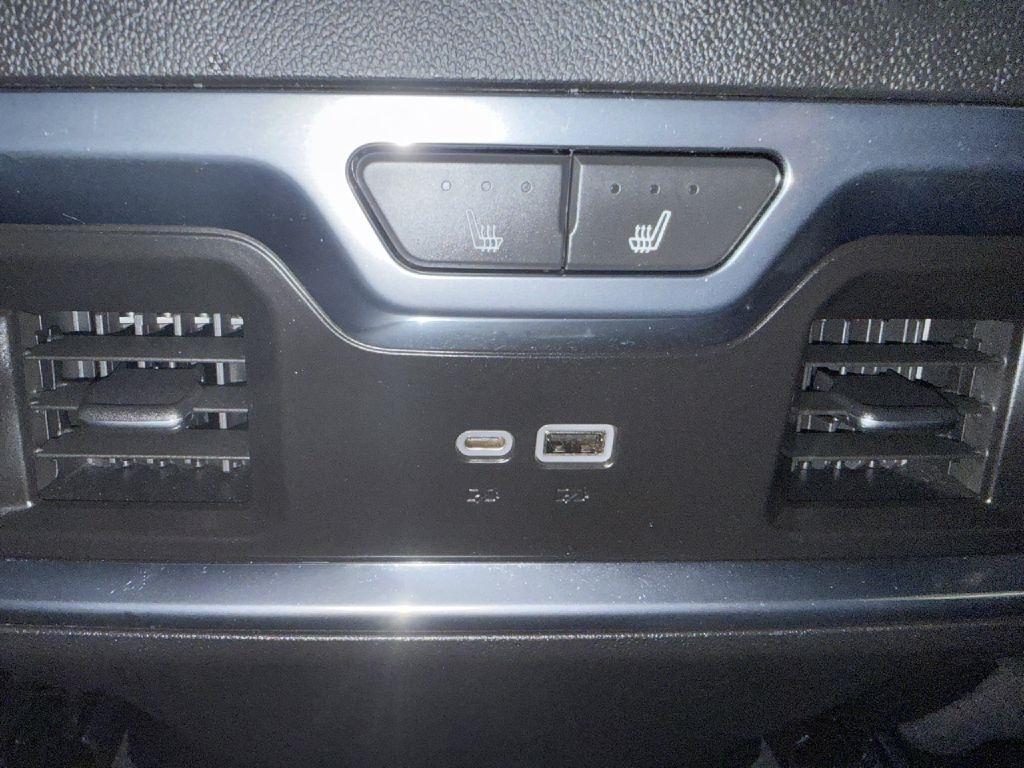 Chevrolet Silverado 1500 High Country Crew Cab 4WD 2022