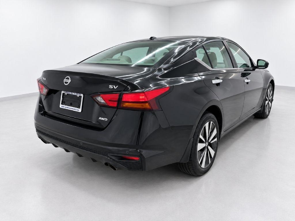 Nissan Altima 2.5 SV AWD 2022
