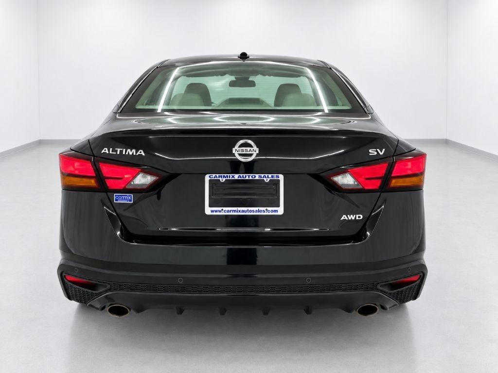 Nissan Altima 2.5 SV AWD 2022