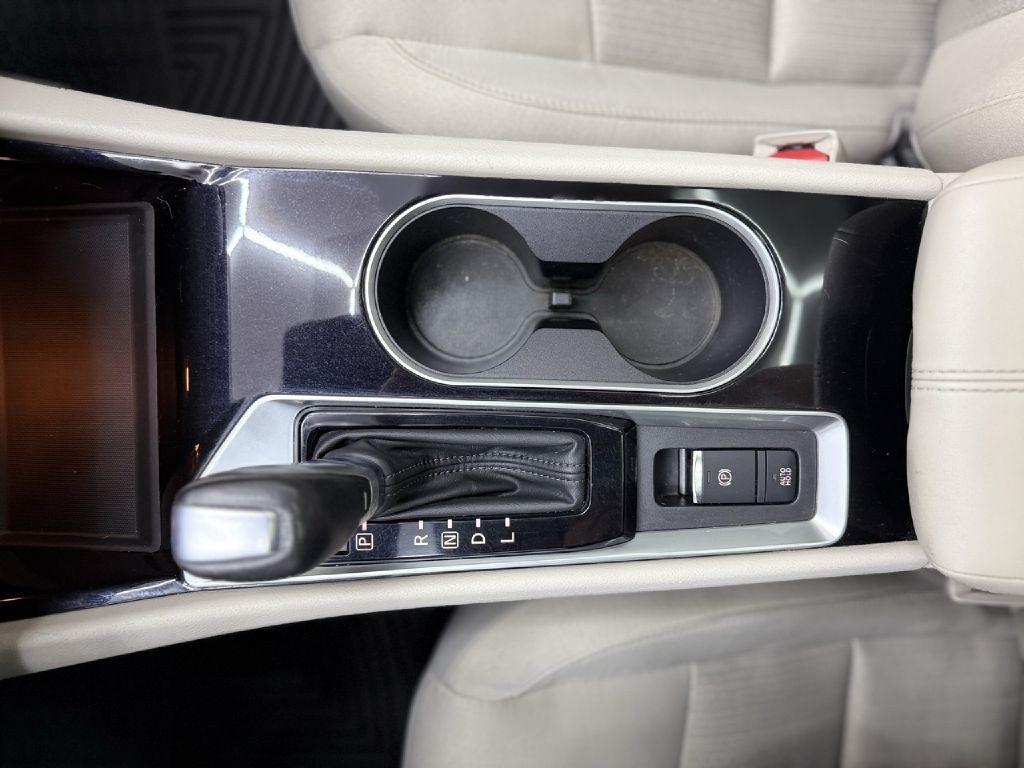 Nissan Altima 2.5 SV AWD 2022