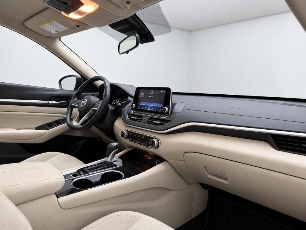 Nissan Altima 2.5 SV AWD 2022