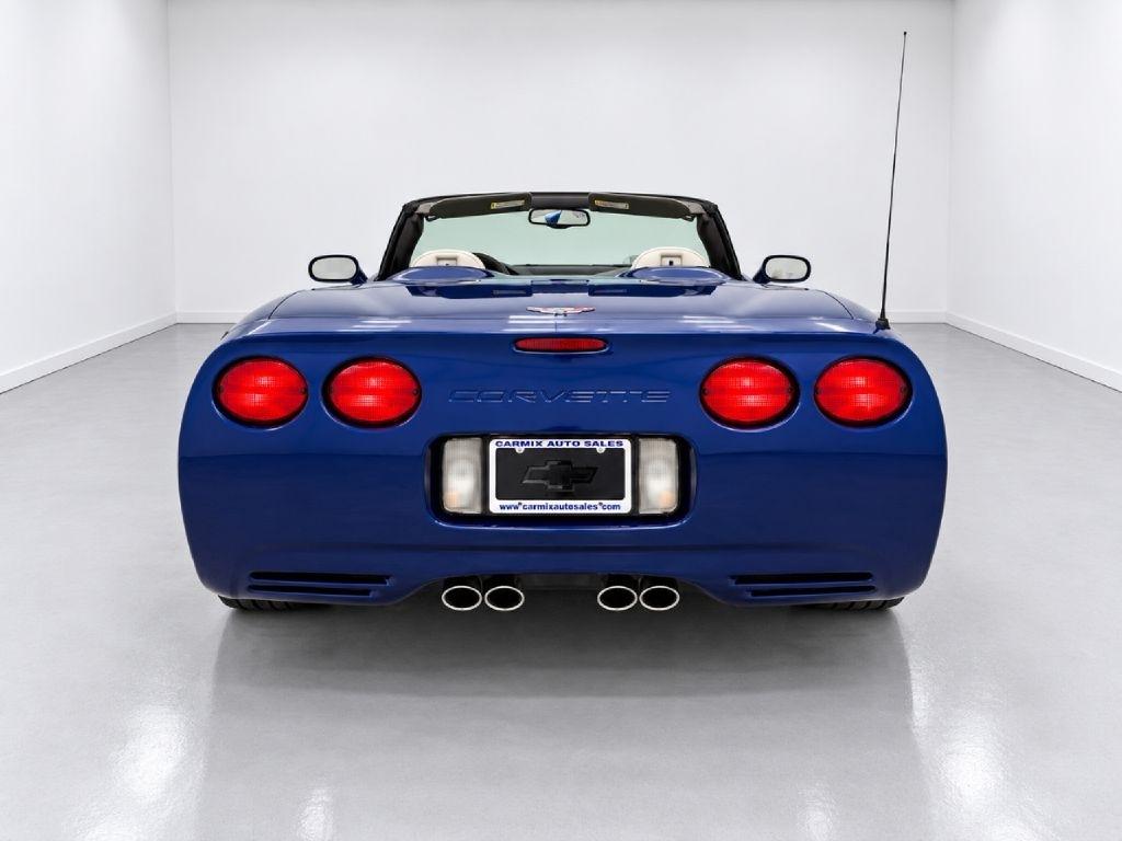Chevrolet Corvette Convertible 2004
