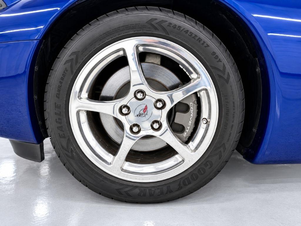 Chevrolet Corvette Convertible 2004