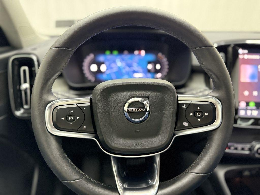 Volvo XC40 B5 Plus Dark AWD 2024