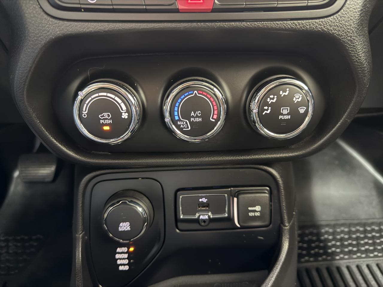 Jeep Renegade Latitude 4WD 2016