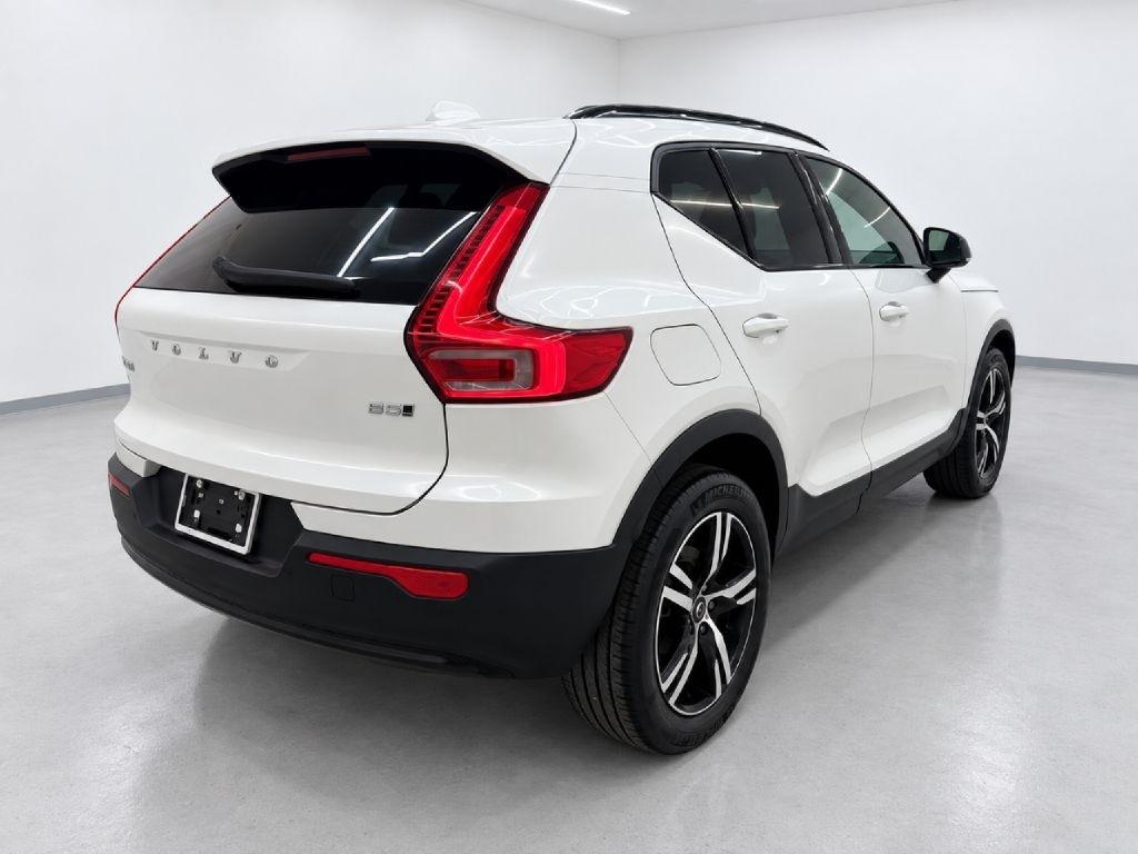 Volvo XC40 B5 Core AWD 2024