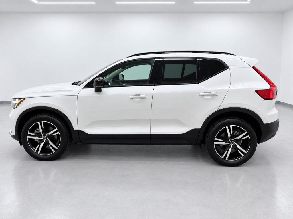 Volvo XC40 B5 Core AWD 2024