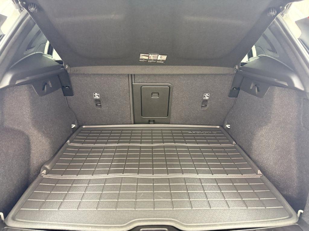 Volvo XC40 B5 Core AWD 2024