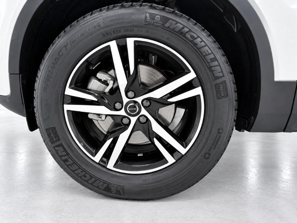 Volvo XC40 B5 Core AWD 2024