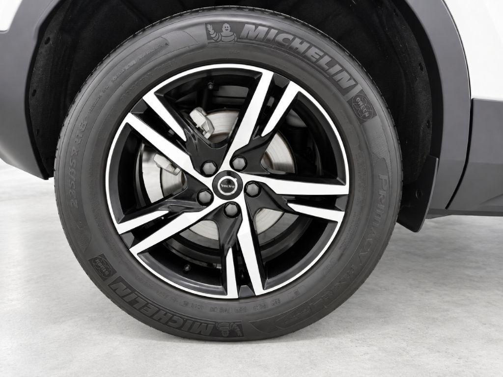 Volvo XC40 B5 Core AWD 2024