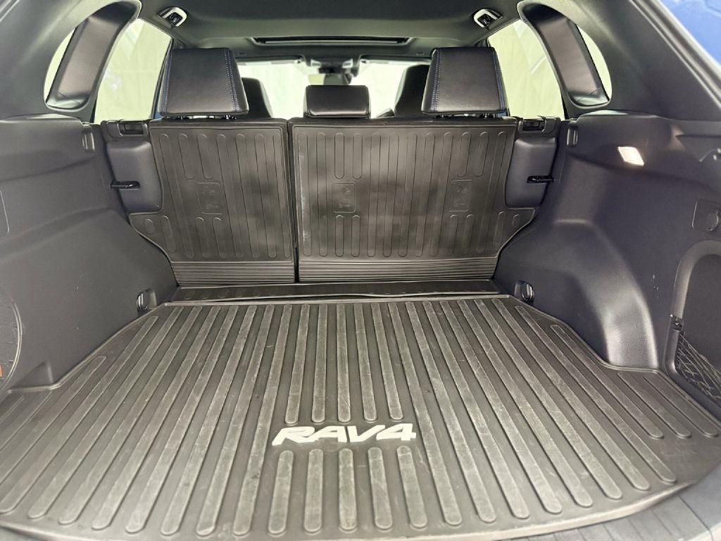 Toyota RAV4 Hybrid XSE 2024