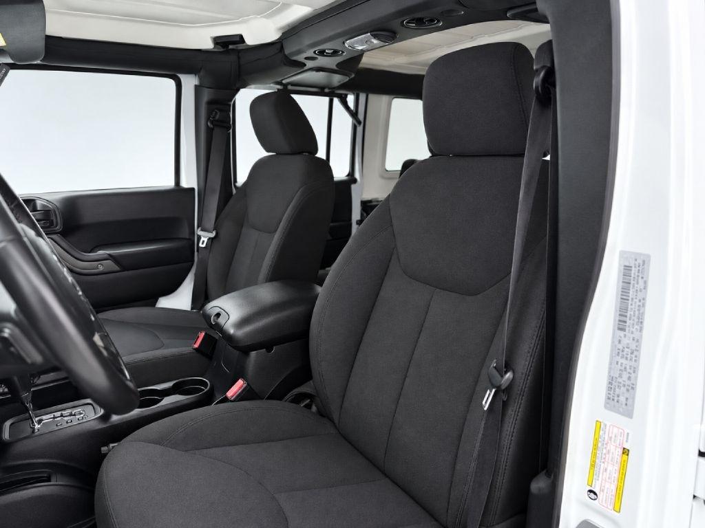 Jeep Wrangler Unlimited Sport 4WD 2017