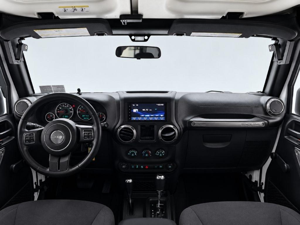 Jeep Wrangler Unlimited Sport 4WD 2017