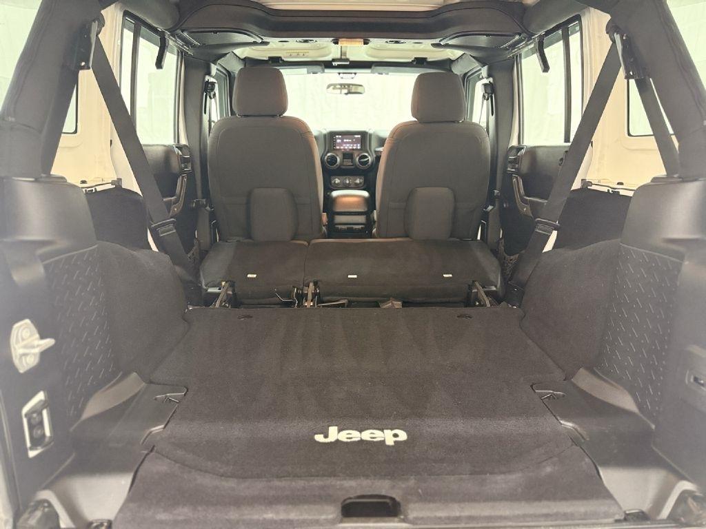 Jeep Wrangler Unlimited Sport 4WD 2017