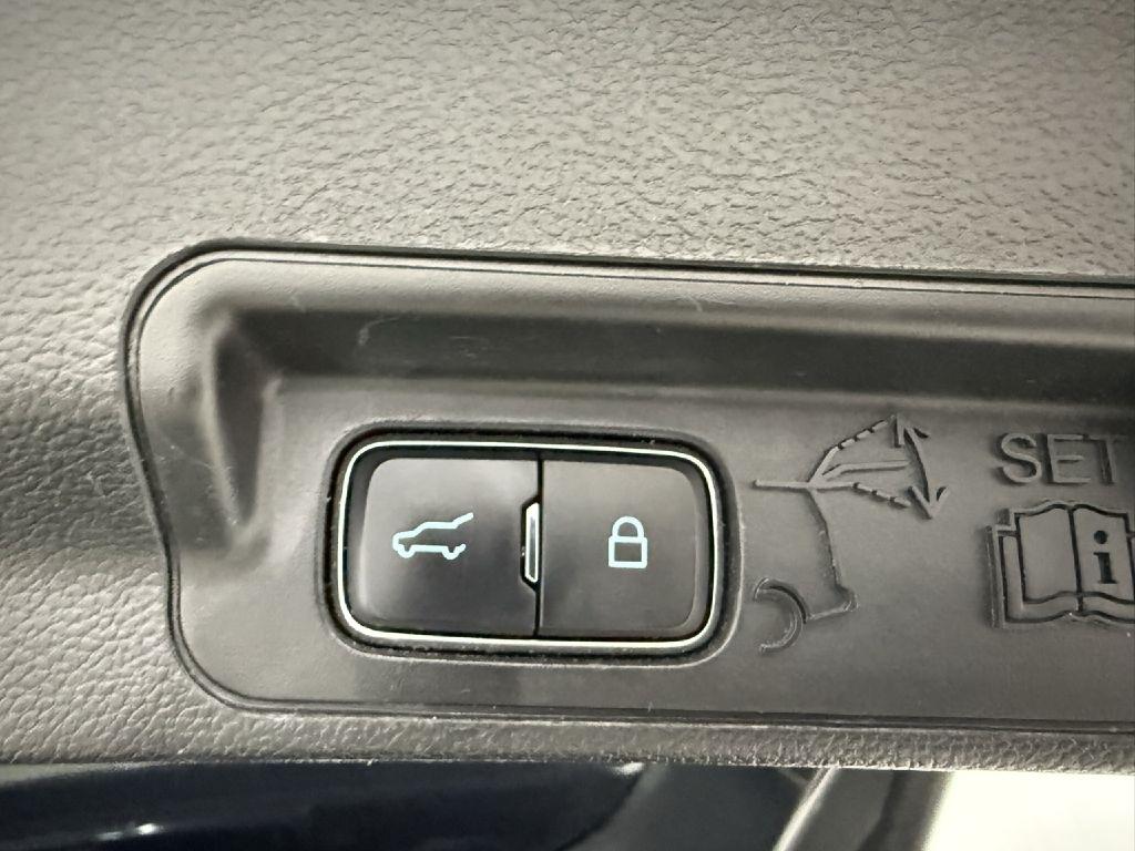 Ford Explorer XLT AWD 2020