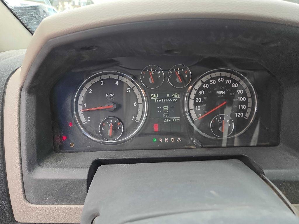 RAM 1500 ST Quad Cab 4WD 2010