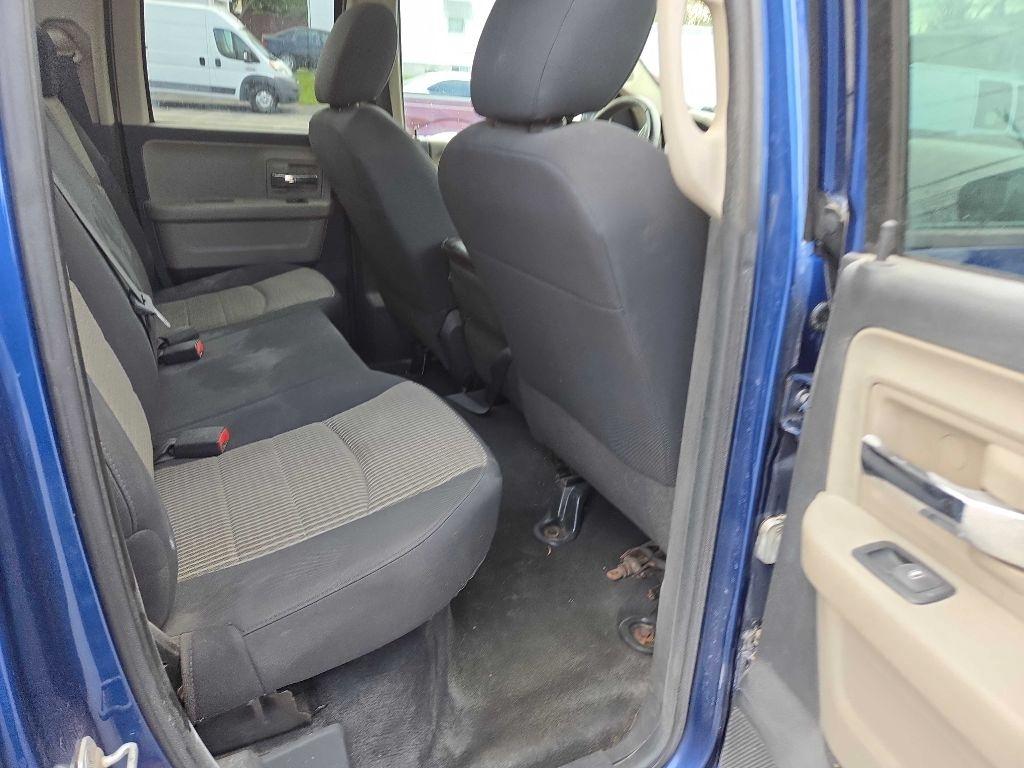 RAM 1500 ST Quad Cab 4WD 2010