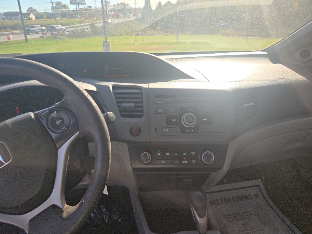 Honda Civic LX Coupe 5-Speed AT 2012 Honda Civic LX Coupe 5-Speed AT 2012