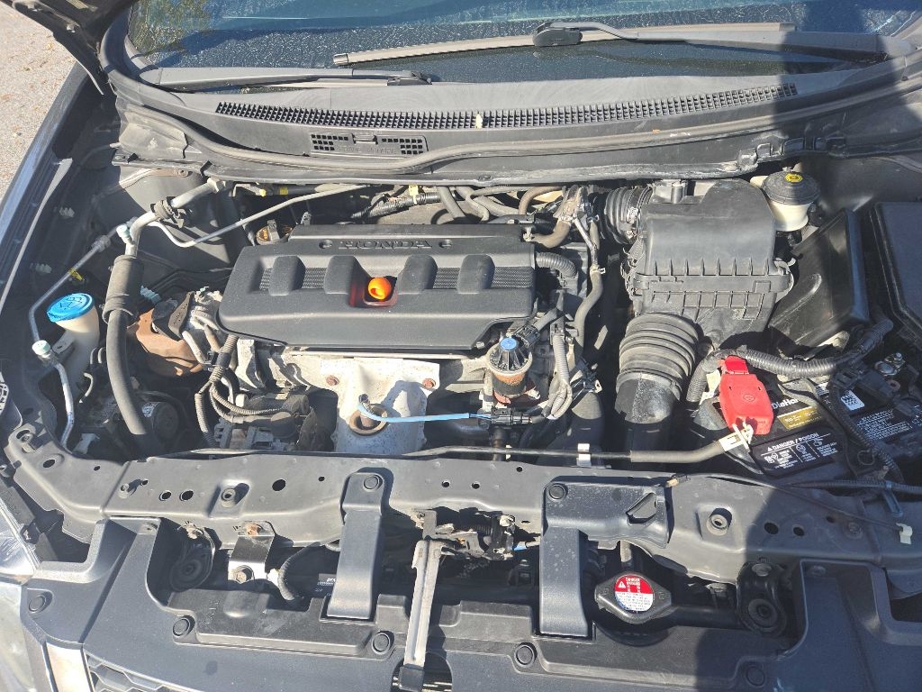 Honda Civic LX Coupe 5-Speed AT 2012 Honda Civic LX Coupe 5-Speed AT 2012