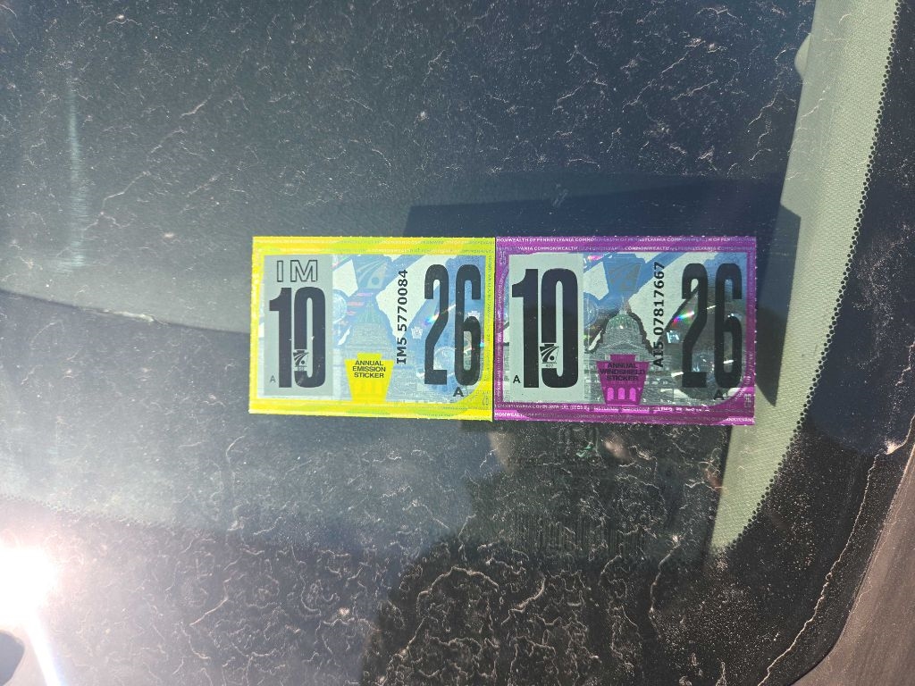 Honda Civic LX Coupe 5-Speed AT 2012 Honda Civic LX Coupe 5-Speed AT 2012