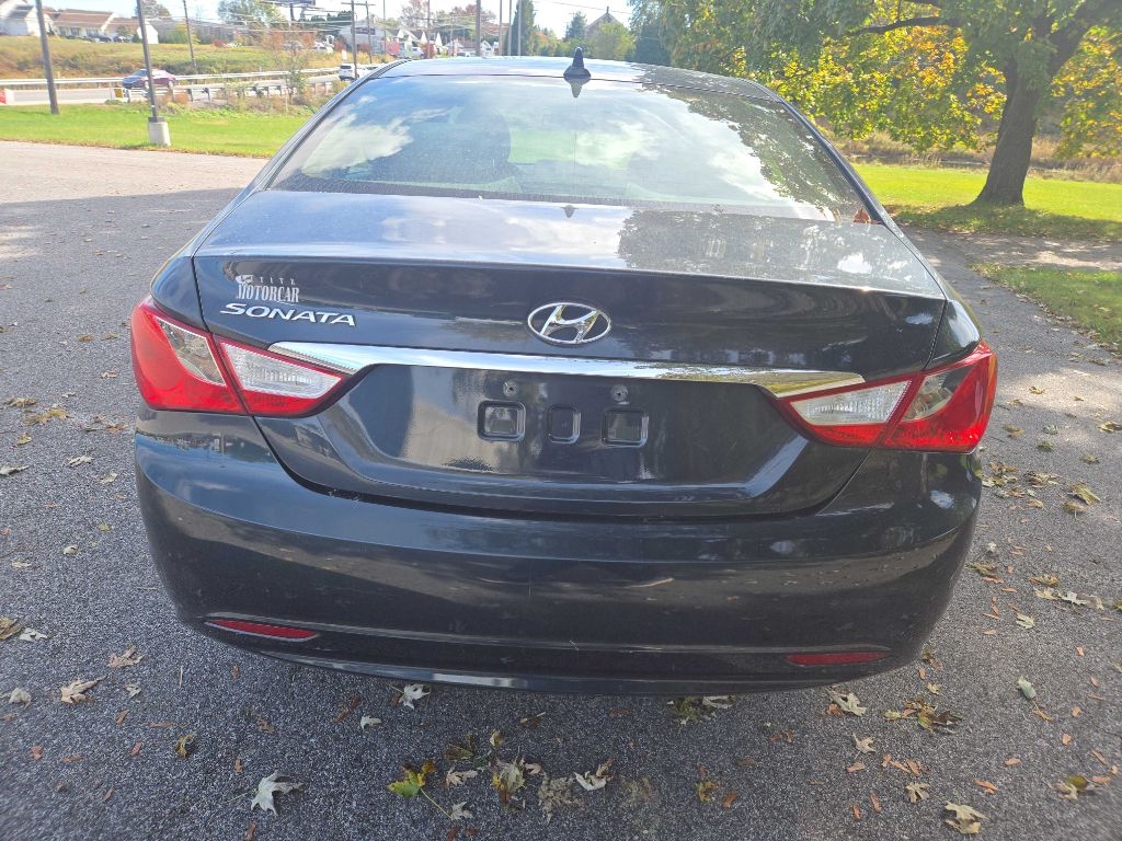 Hyundai Sonata GLS Auto 2011 Hyundai Sonata GLS Auto 2011