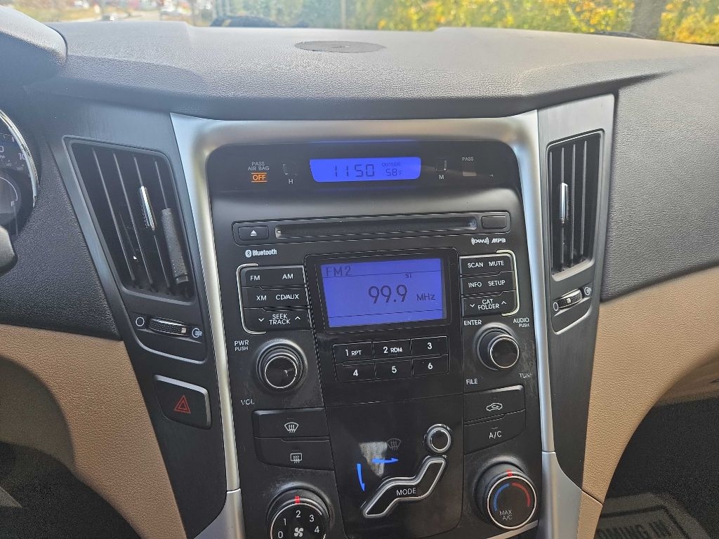 Hyundai Sonata GLS Auto 2011 Hyundai Sonata GLS Auto 2011