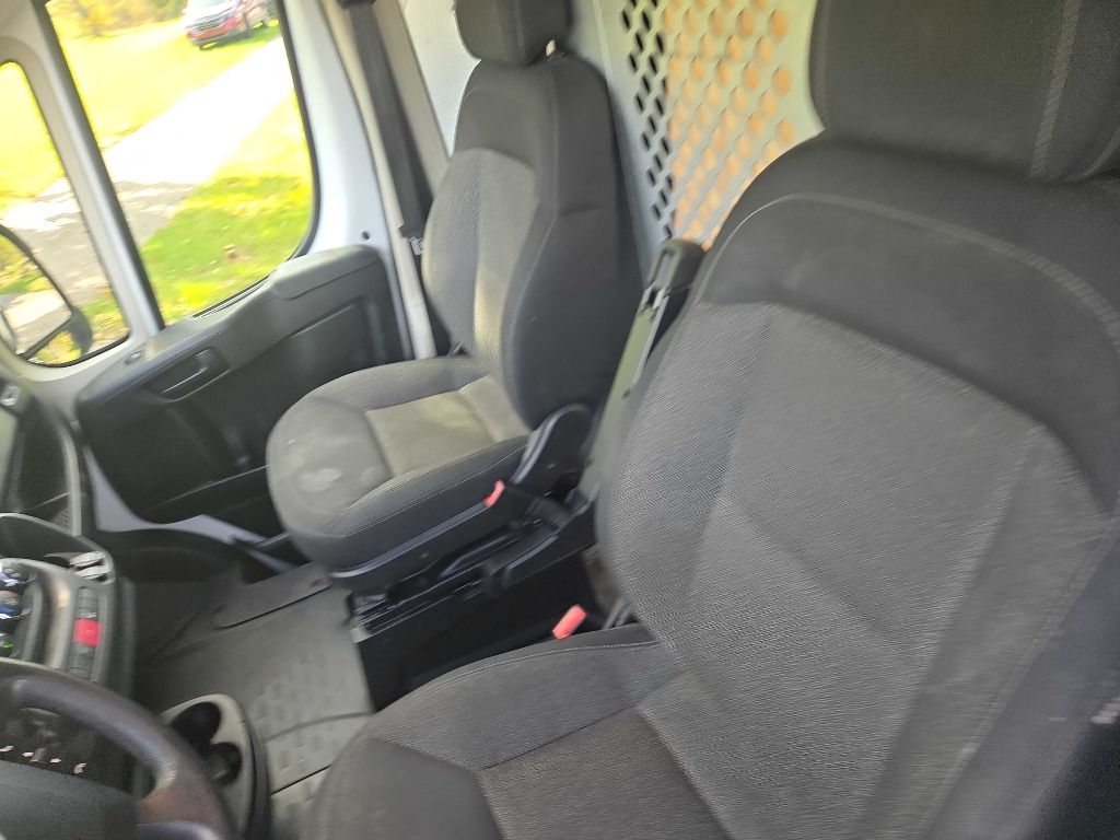 RAM Promaster 1500 High Roof Tradesman 136-in. WB 2016 RAM Promaster 1500 High Roof Tradesman 136-in. WB 2016