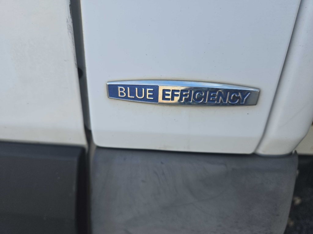 Mercedes-Benz Sprinter 3500 170-in. WB 2016 Mercedes-Benz Sprinter 3500 170-in. WB 2016