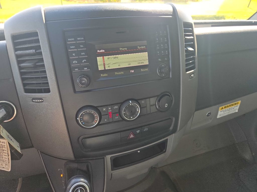 Mercedes-Benz Sprinter 3500 170-in. WB 2016 Mercedes-Benz Sprinter 3500 170-in. WB 2016