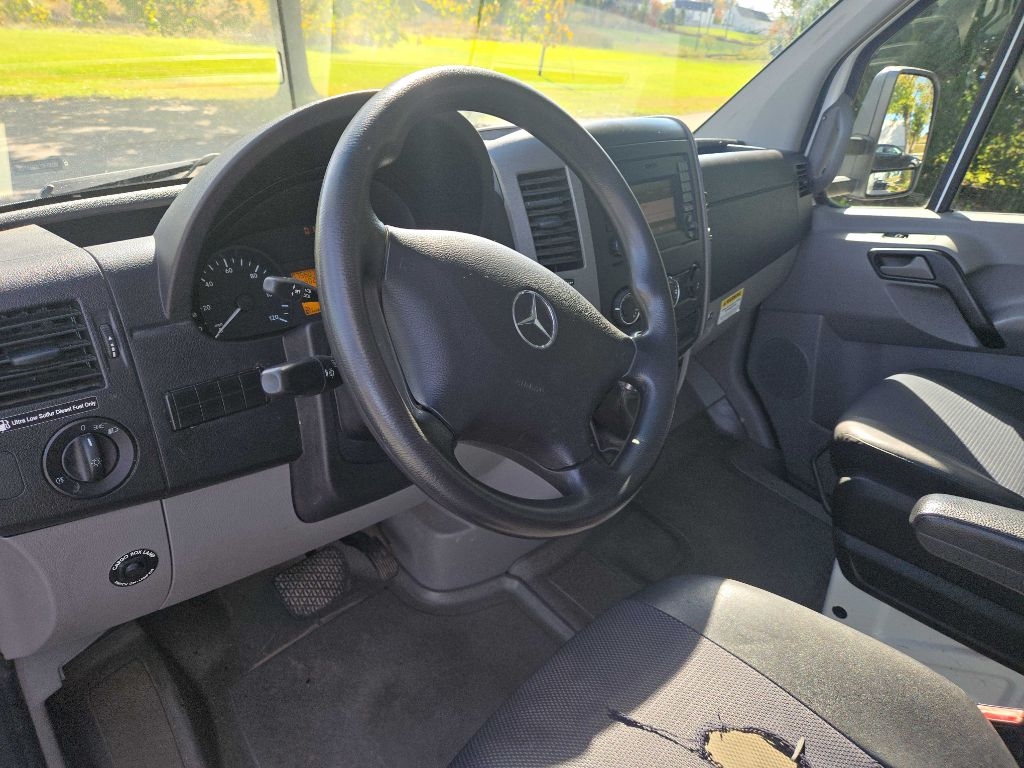 Mercedes-Benz Sprinter 3500 170-in. WB 2016 Mercedes-Benz Sprinter 3500 170-in. WB 2016