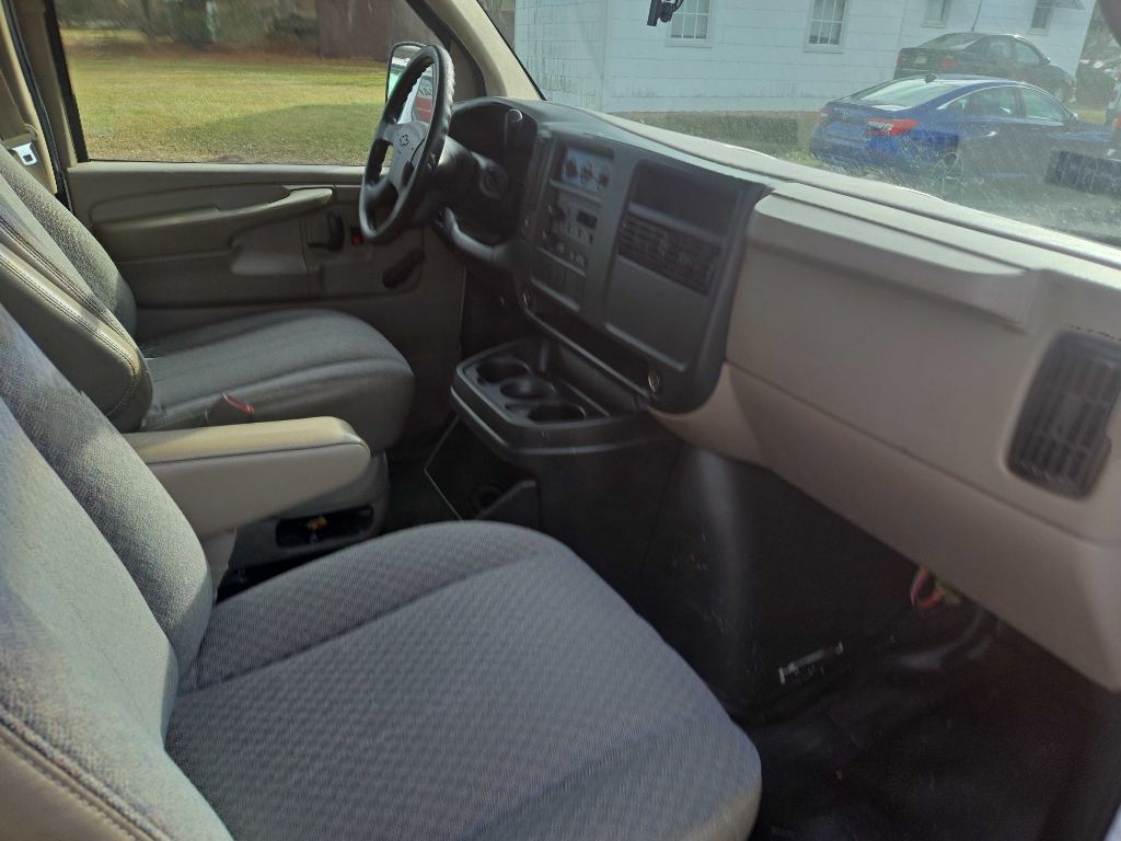 Chevrolet Express 1500 Cargo 2004