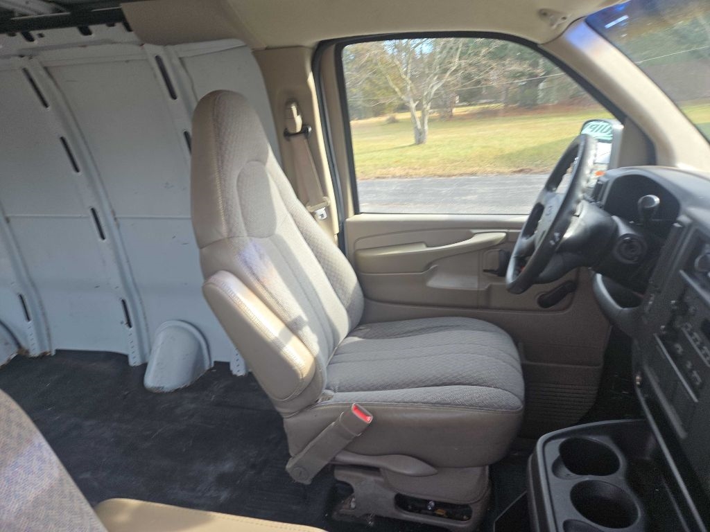 Chevrolet Express 1500 Cargo 2004