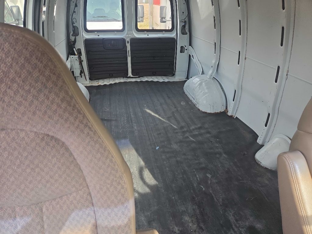 Chevrolet Express 1500 Cargo 2004