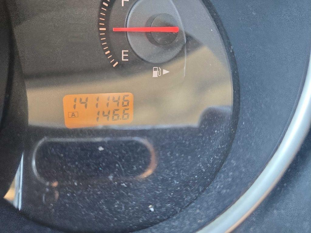 Nissan Versa 1.8 SL Hatchback 2009