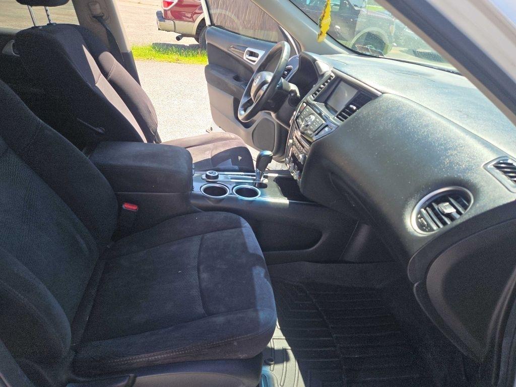 Nissan Pathfinder S 4WD 2016