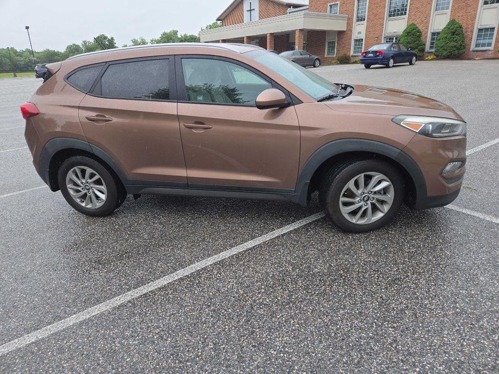 Hyundai Tucson SE w/Popular Package AWD 2016