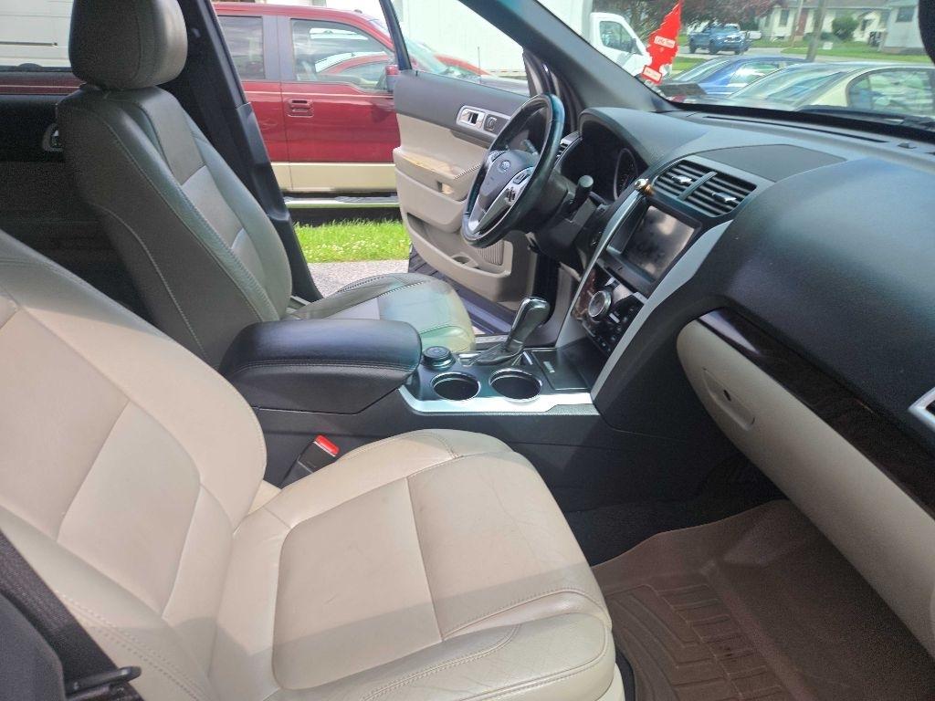 Ford Explorer Limited 4WD 2011
