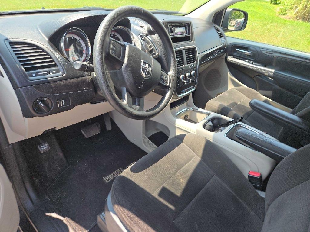 Dodge Grand Caravan SXT 2012