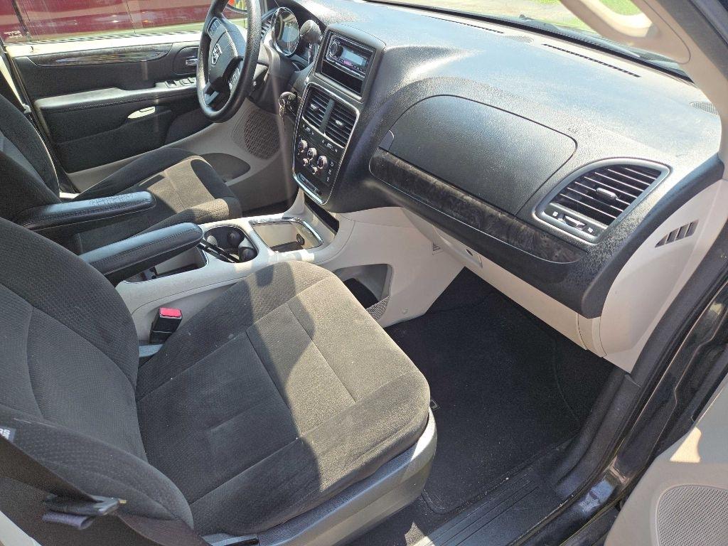 Dodge Grand Caravan SXT 2012