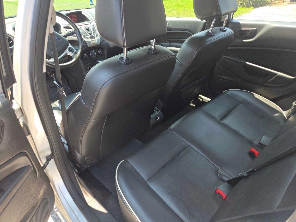 Ford Fiesta Titanium Hatchback 2013