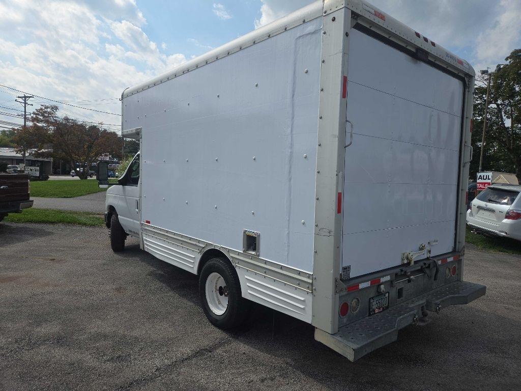 Ford Econoline E450 2012