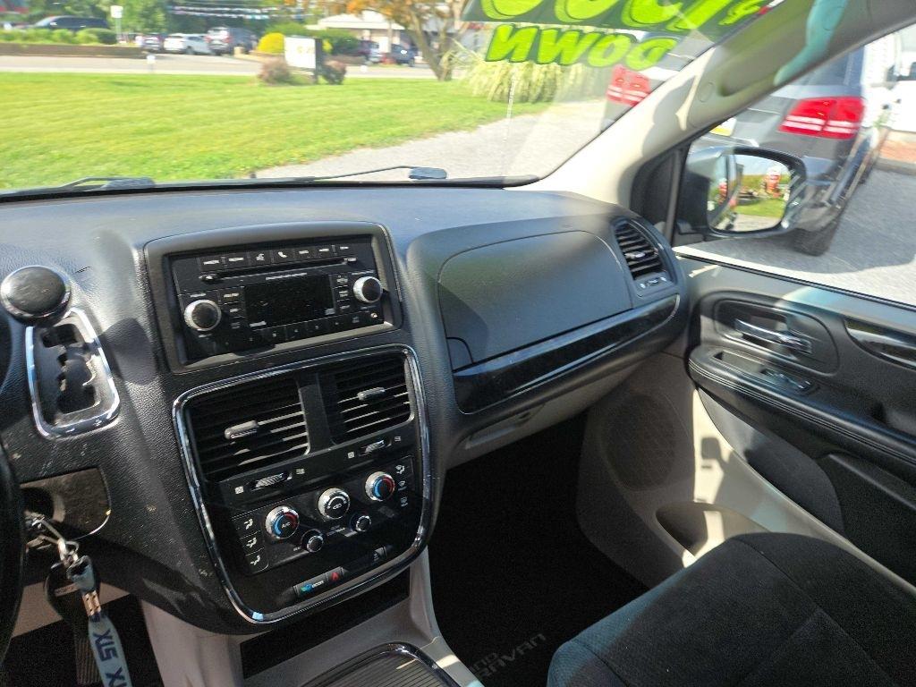 Dodge Grand Caravan SXT 2012