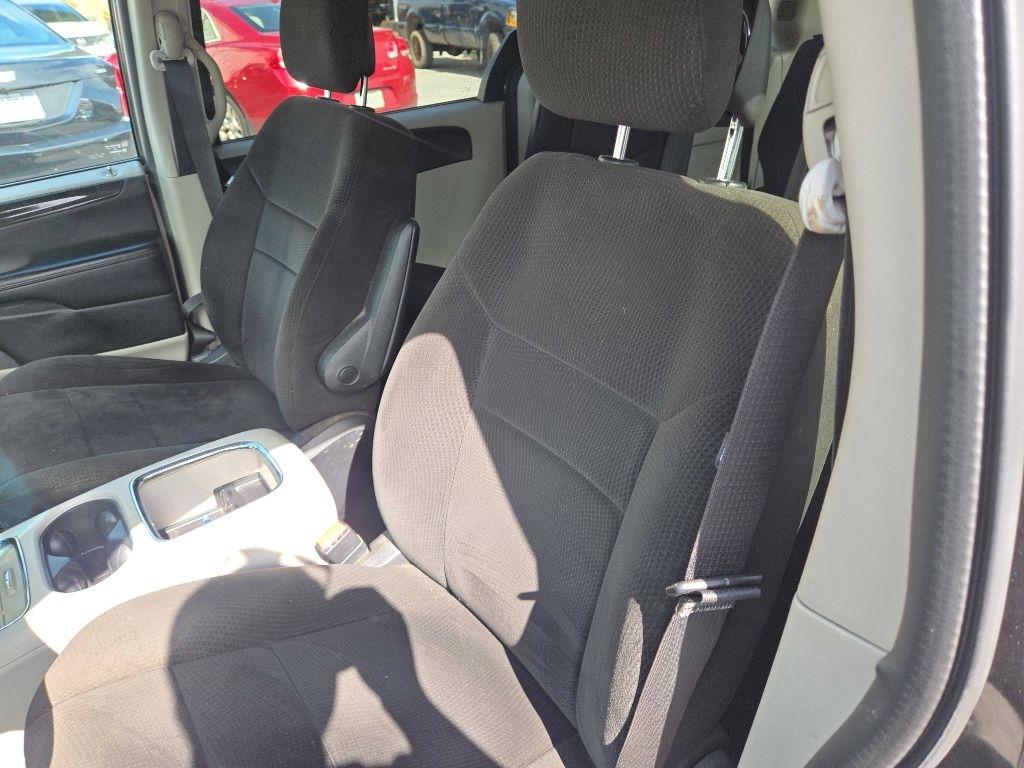Dodge Grand Caravan SXT 2012
