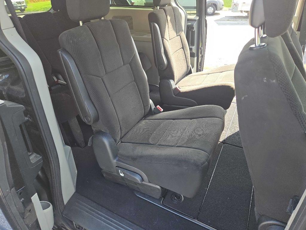 Dodge Grand Caravan SXT 2012